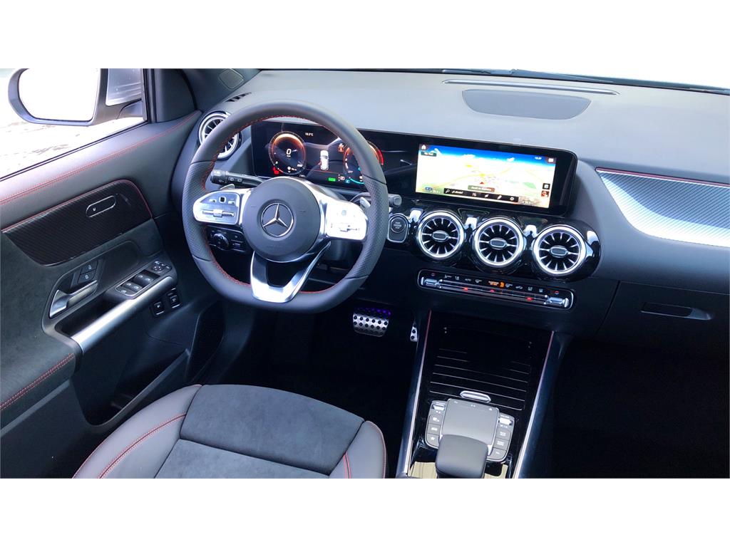 Foto Mercedes Benz Clase GLA 13