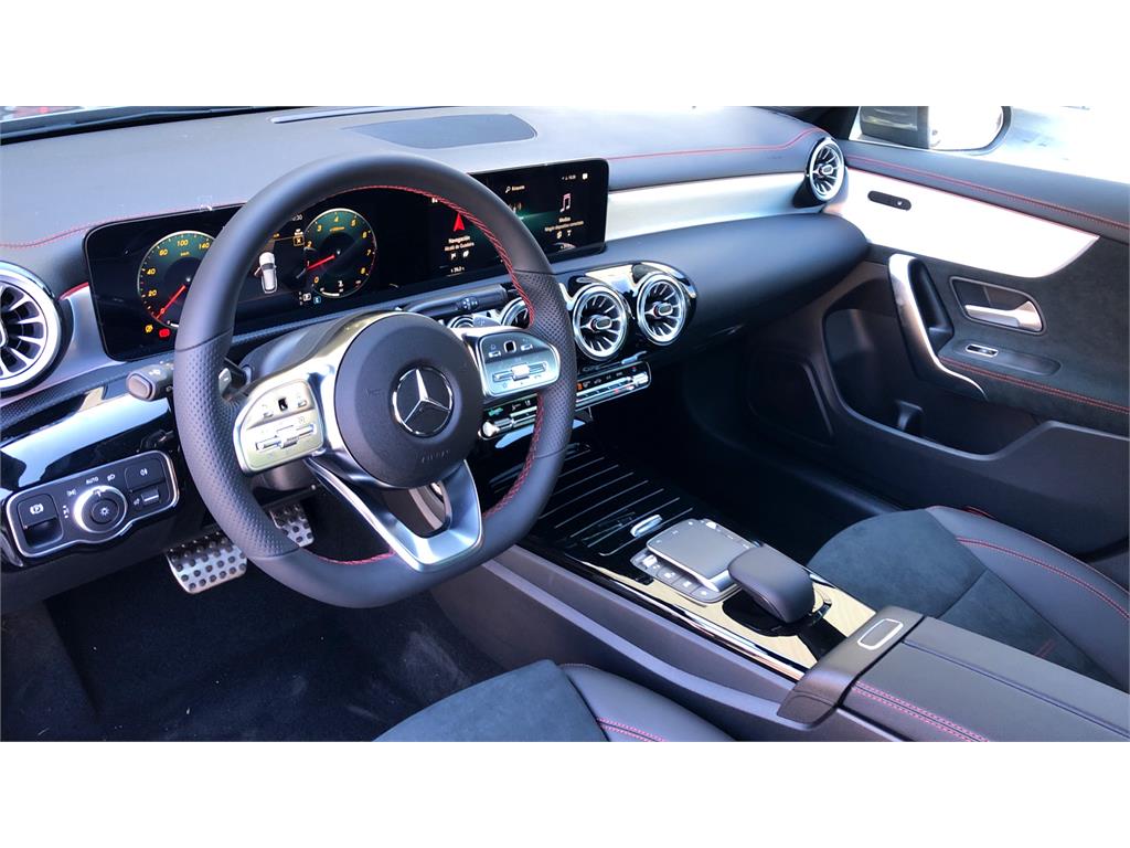 Foto Mercedes Benz Clase CLA 11